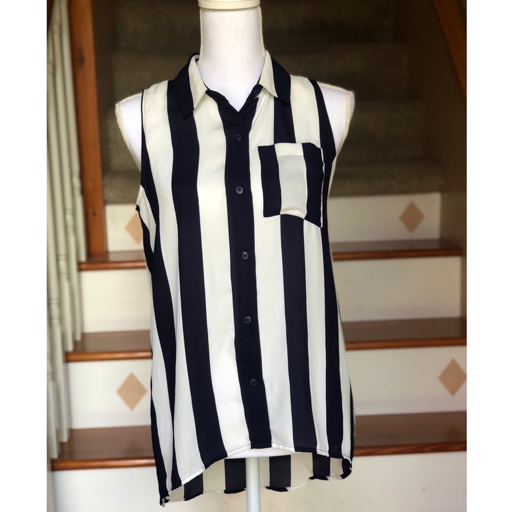 BOGO 50% OFF Forever 21 Collared Button Up